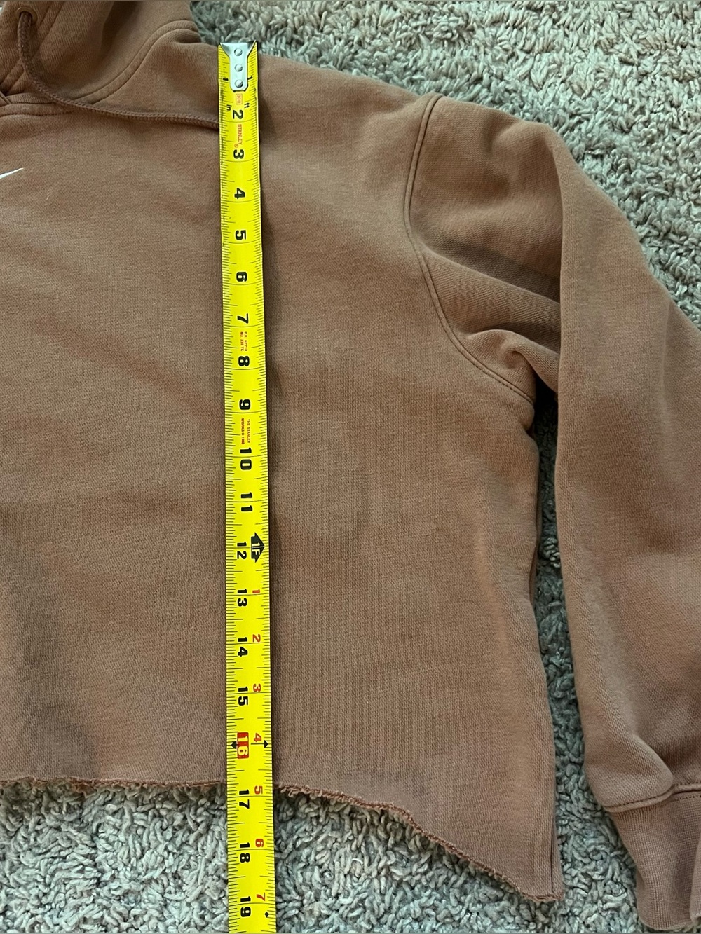 Cropped Nike hoodie - Picture 2 of 4